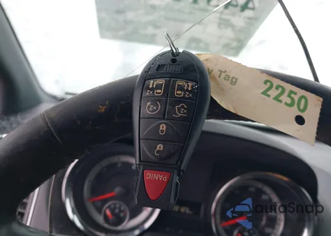 2017 Dodge Grand Caravan Sxt z USA, uszkodzony, nr VIN 2C4RDGCG1HR581619